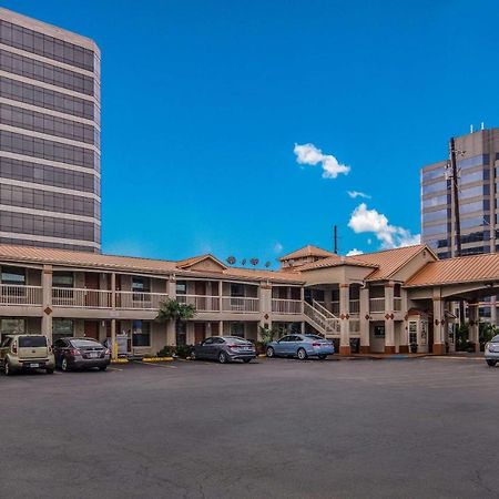 Quality Inn & Suites Dallas-Cityplace Eksteriør billede