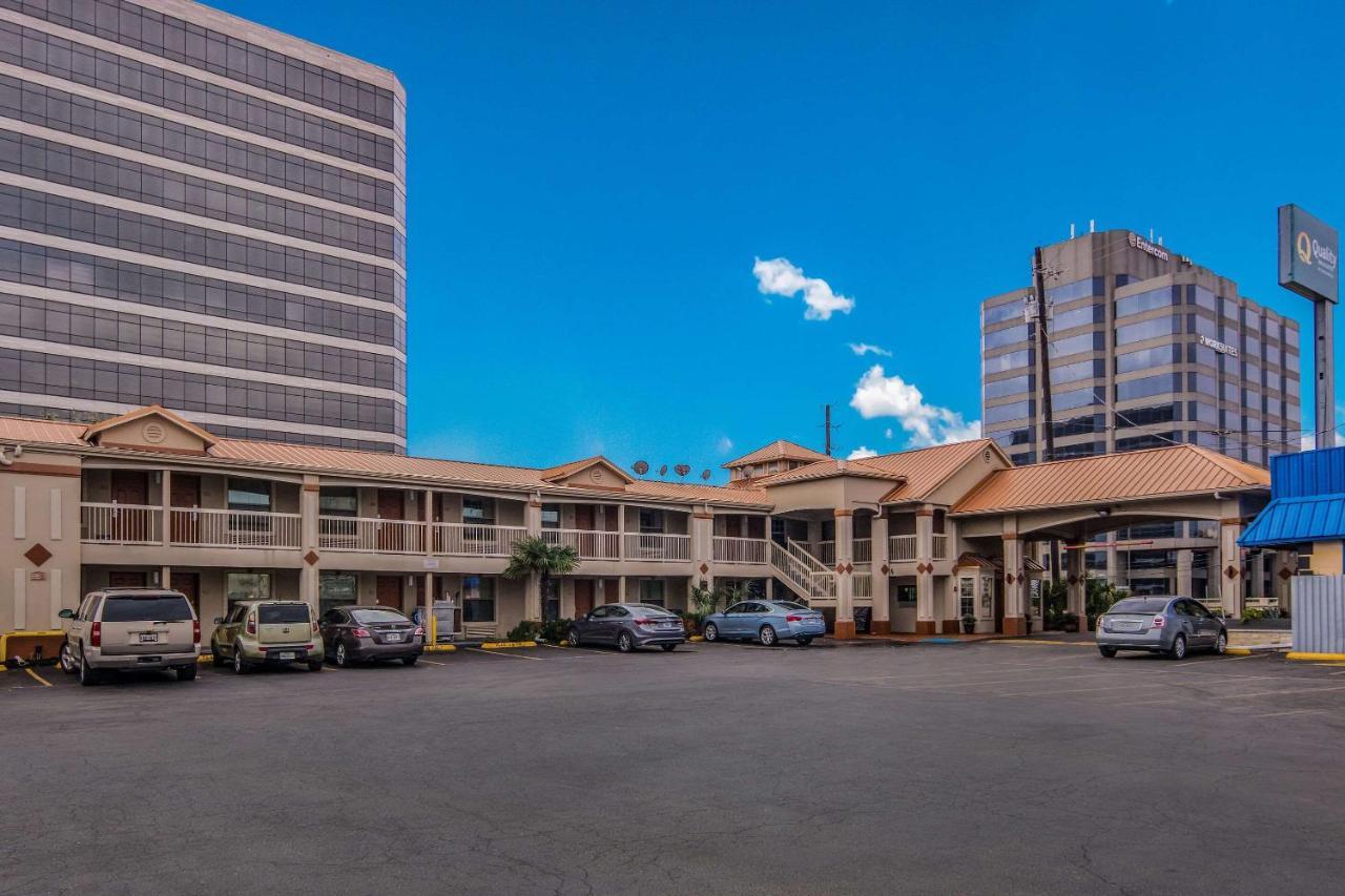Quality Inn & Suites Dallas-Cityplace Eksteriør billede