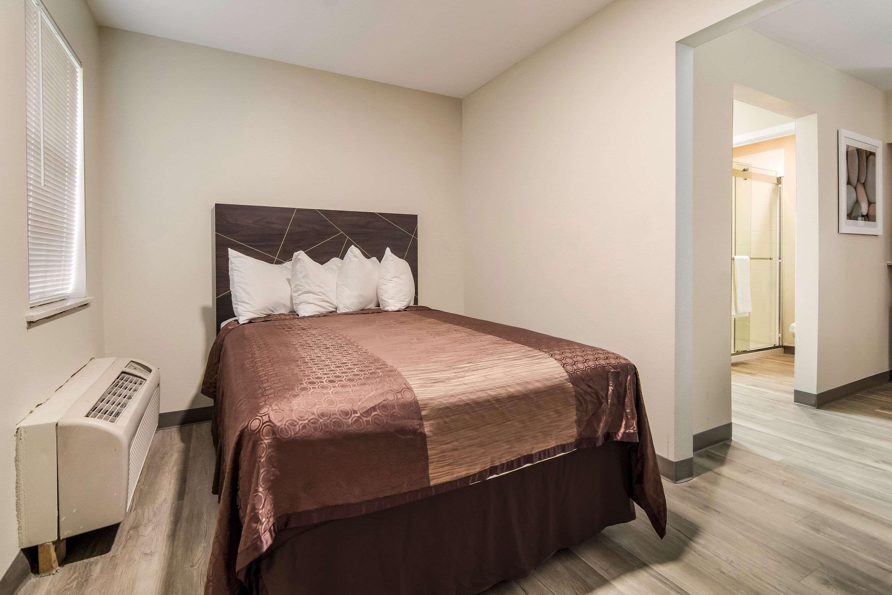 Quality Inn & Suites Dallas-Cityplace Eksteriør billede