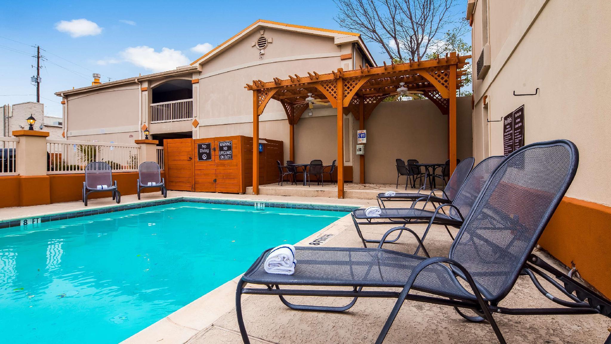 Quality Inn & Suites Dallas-Cityplace Eksteriør billede